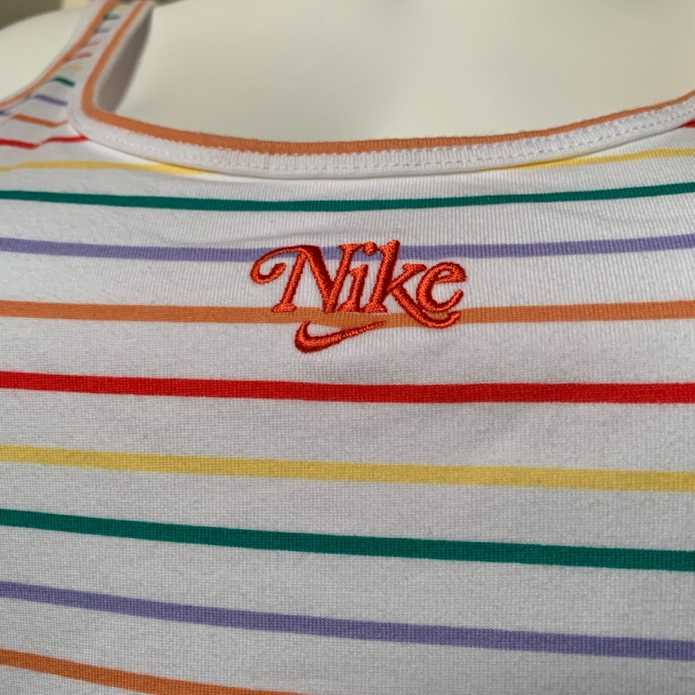 LMT: Nike Retro Femme All-Over Thin Stripe Bodysuit - Picture 7 of 14